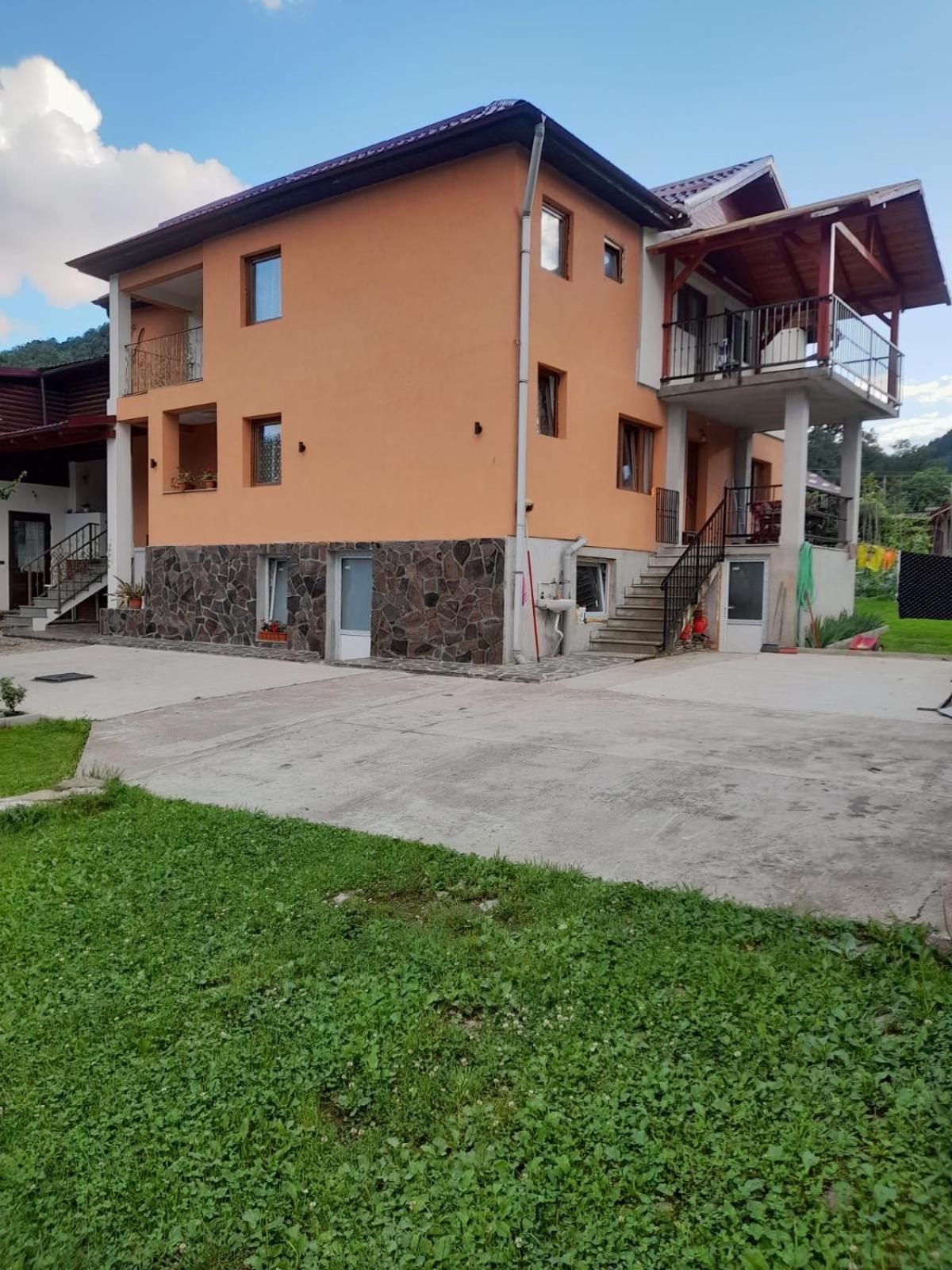 Appartamento Casa M&M Vişeu de Sus Esterno foto